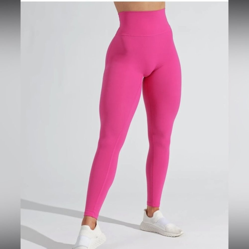 ❗️SOLD❗️Buffbunny Hot Pink Legacy Leggings Size M - Picture 1 of 9